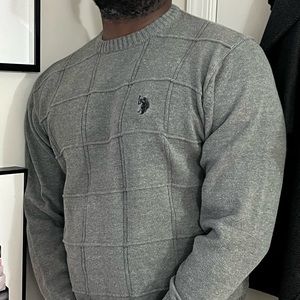 Men’s sweater.  Great condition.